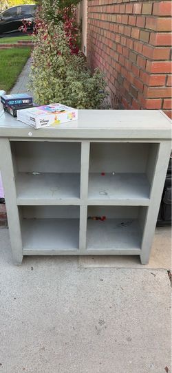 Gray Wood Bookcase with 6 Cubbies