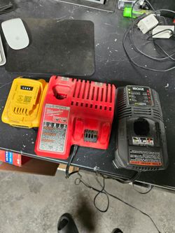 Milwaukee ryobi charger dewalt battery