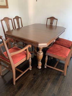 Antique 7pc Walnut Jacobean Dining Table and Six Chairs