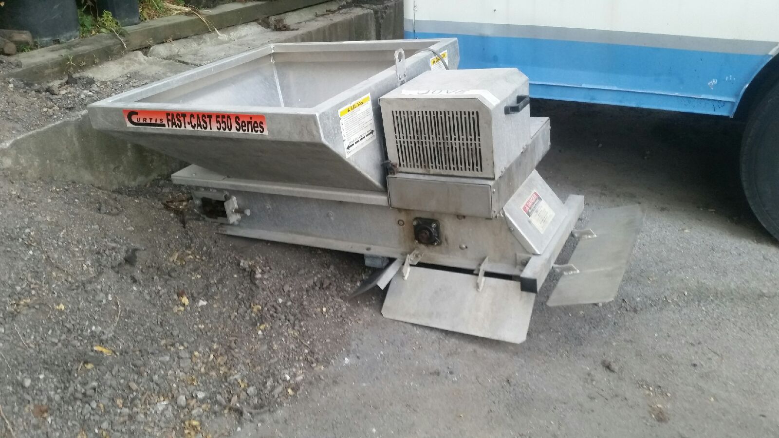Curtis fast cast 550 salt spreader