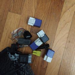 Genuine Toyota  fuse and lights plug