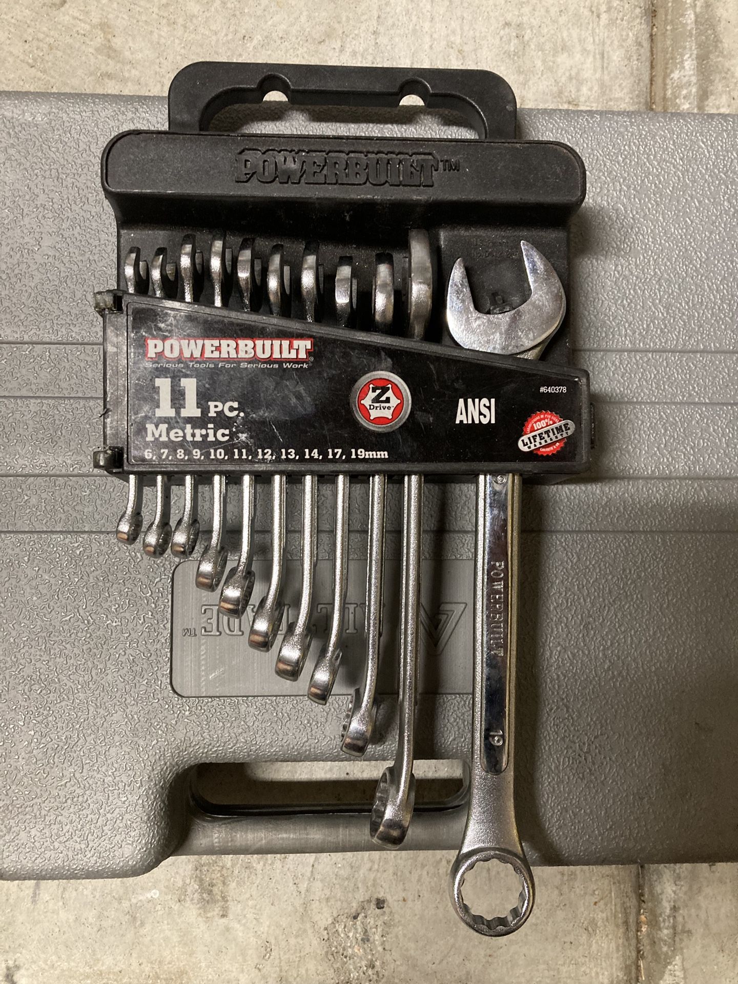 Powerbuilt 11 Piece Metric Combination Wrench Set