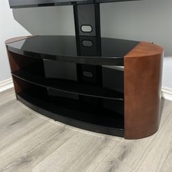 Adjustable TV Stand