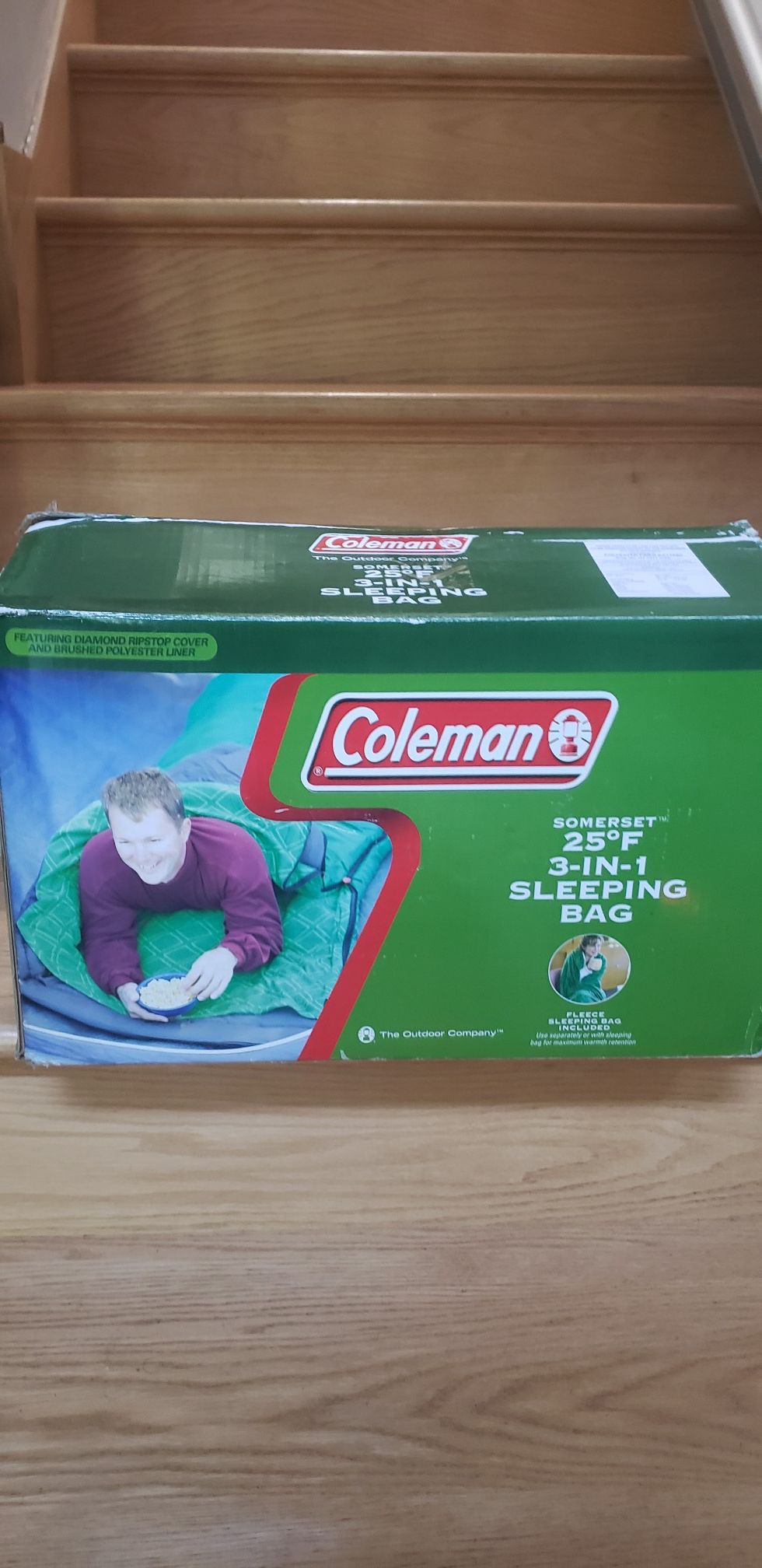 Coleman Somerest 25° F ( 3- in - 1)Sleeping bag( new)