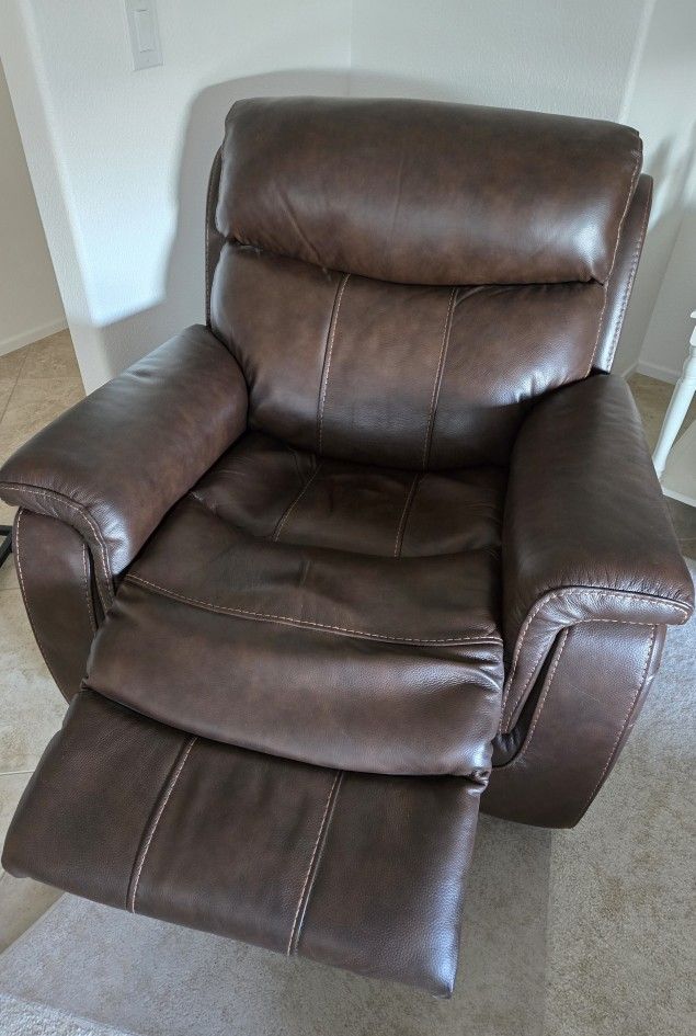 Timberland Co. LTD Leather Reclining Couch & Chair
