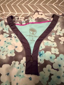 Healing hands small size scrub top
