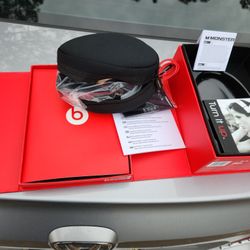 Beats HD Solo Headphones,  New