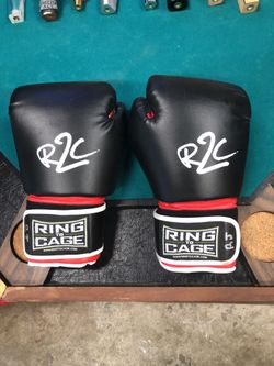 Like new boxing gloves