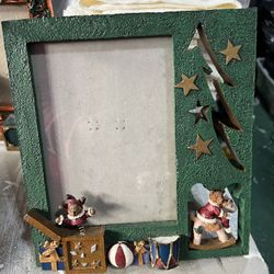Holiday Frame