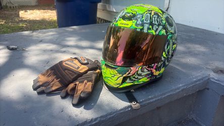Motorcycle helmet and gloves