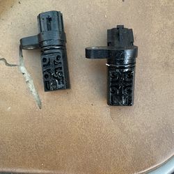 03 G35 Camshaft/crank Position Sensor 