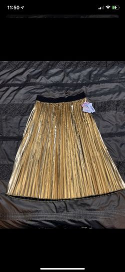 New stunning Lularoe elegant Jill pleated gold skirt size medium 28 inches in length party costume Halloween