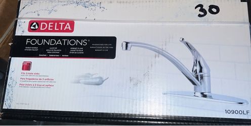 Foundations Single-Handle Standard Kitchen Faucet in Chrome