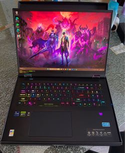 Acer Predator Helios 18 (PH18-72) Gaming Laptop – i9-14900HX / RTX 4090 / 32GB RAM / 1TB SSD