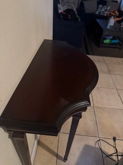 Solid wood console table/ Mesa de madera