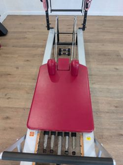 Merrithew V2Max Plus Pilates Reformer