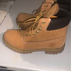 MEN TIMBERLAND BOOTS SIZE 6.5