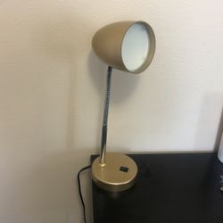 Desk lamp