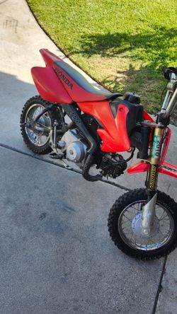 Honda dirt bike xr50