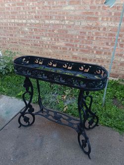 Vintage Mid Century Heavy Duty Cast Iron Planter Pots Holder Stand Yard Decor Garden