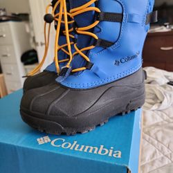 Columbia Snow Boots Kids Size 12