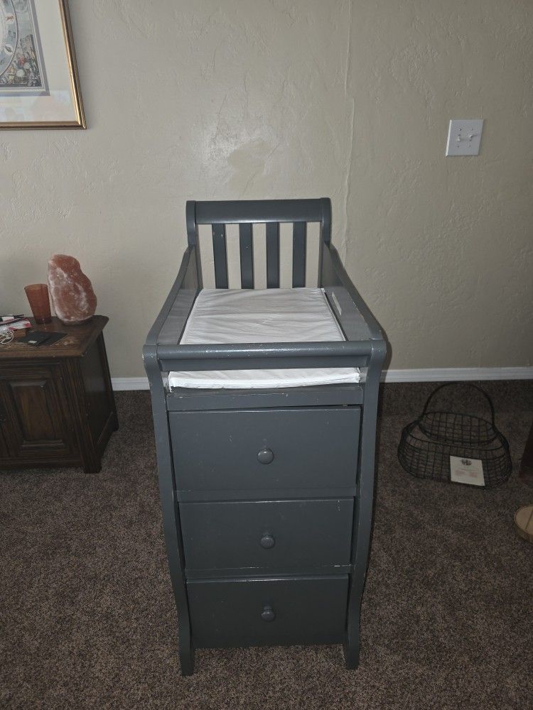 5 in 1 Crib & Changer