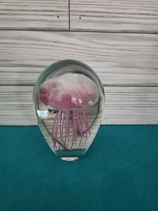 Jellyfish Paperweight - GLOWS!!