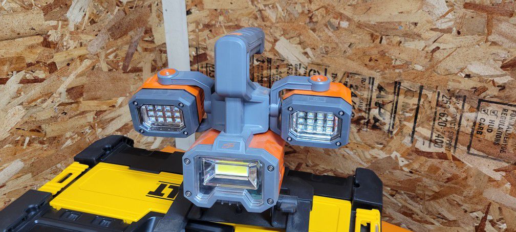 LED WORKLIGHT/ LIKE NEW- RECHARGEABLE 