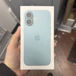 iPhone 16 Teal