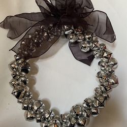 Free Pottery barn bell wreath