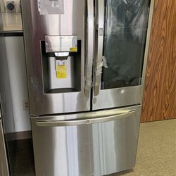 ✨LG 23 Cubic Ft French Door Refrigerator With Instaview And Craft Ice Maker✨ Model: LRFVC2406S