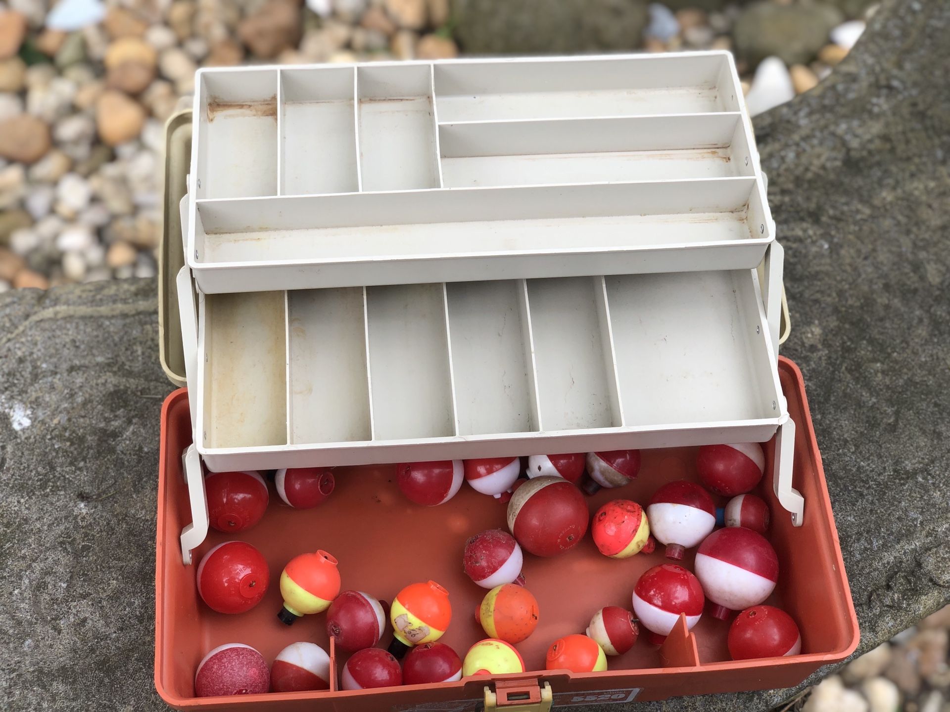 Vintage Plastic Fishing Tackle Box (w/bobbers)