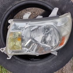 2007 To 2012 Toyota Tacoma Driver Side Headlight OEM Part