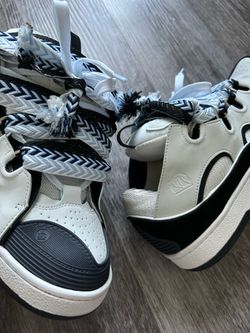 lanvin curb US 10