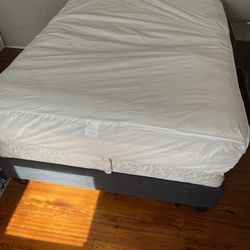 Queen Mattress/Boxspring
