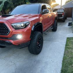 2018 Toyota Tacoma TRD Sport 