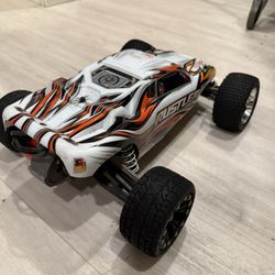 Traxxas Rustler