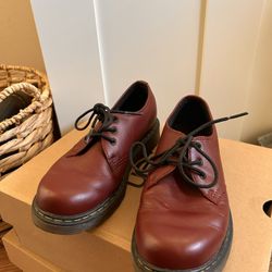 Dr. Martens 1461 or Cavendish 3-eye leather oxford shoes in cherry red