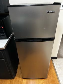 Thomson Mini Fridge
