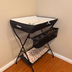 Bay Changing Station