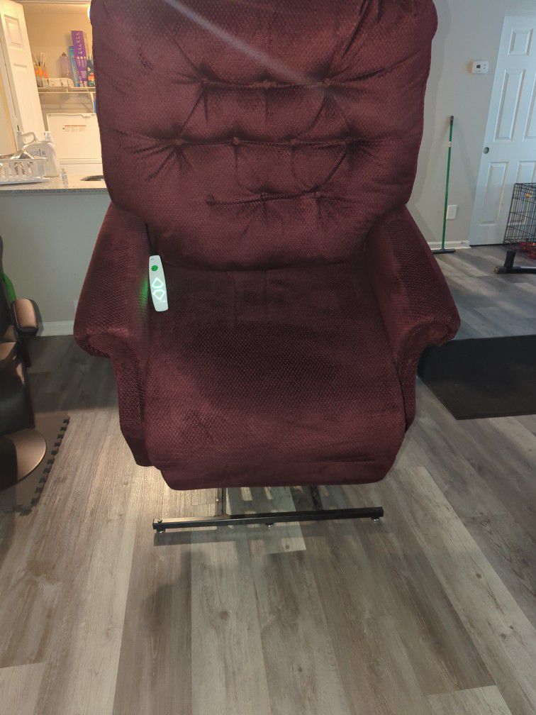 PRIDE Bariatric Lift And Recline  Chair 
