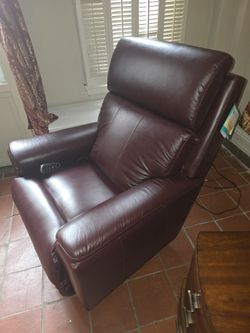 Brand New Lazy Boy Electric Recliner