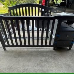 Crib/Toddler Bed