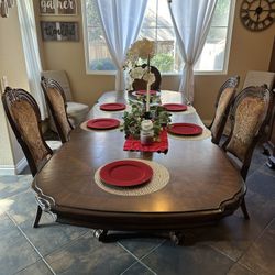 Dining Table With 5 Chairs 