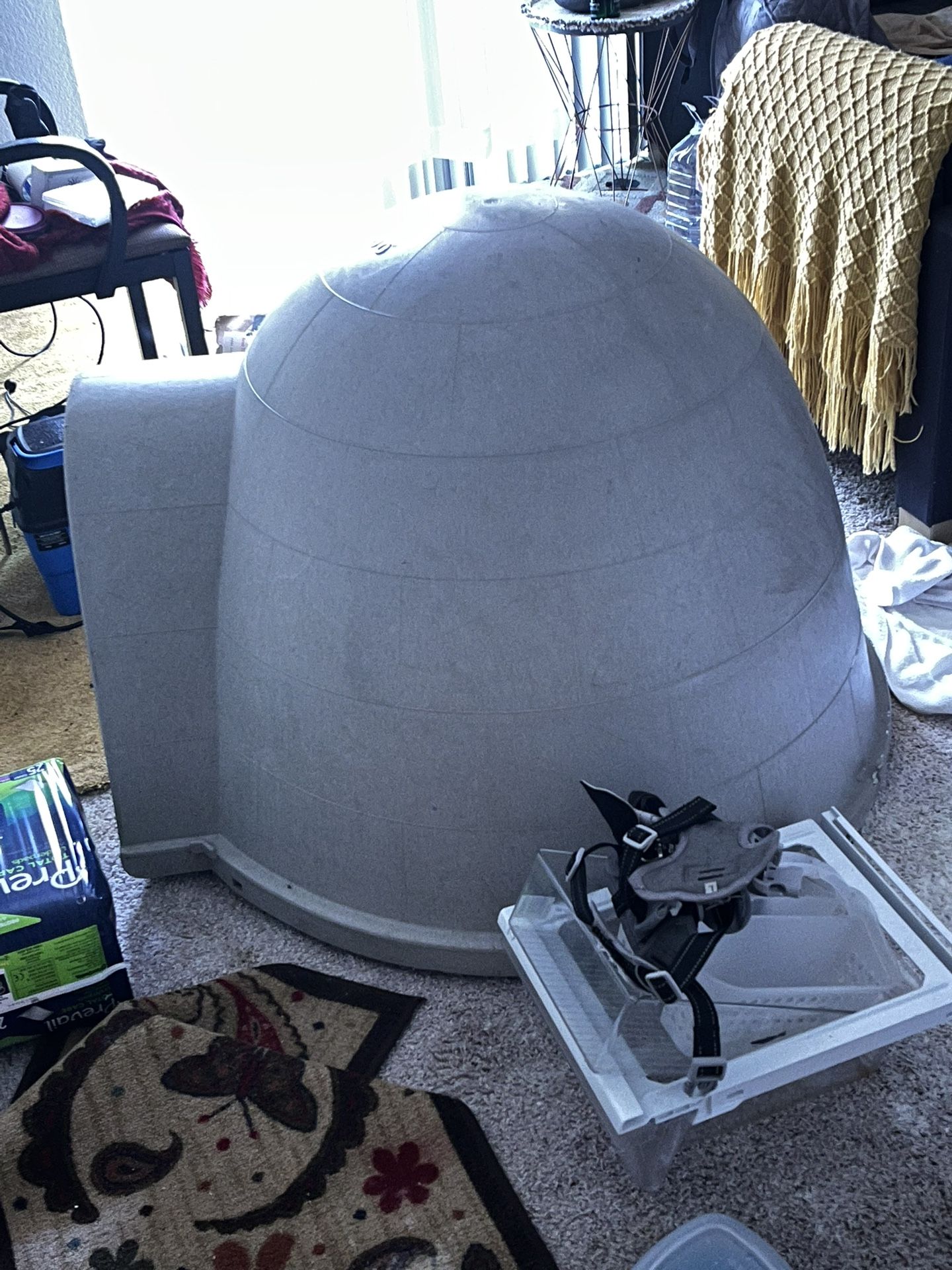 36” Dogloo , Dog House, Igloo Like New