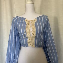 Fashion Nova Baby Blue Crop Top (large)