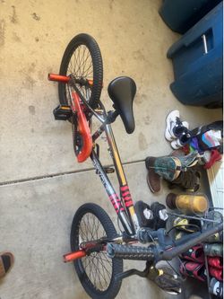Kids bmx bike with pegs 30 obo