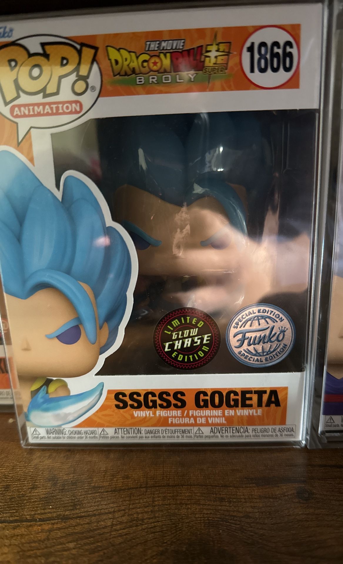Funko Pop Gogeta Chace (glow)