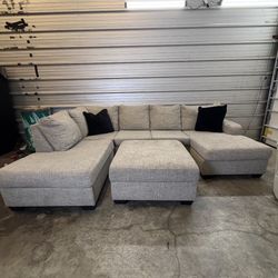 Grey Sectional Sofa W/ Ottoman & Chaise 
