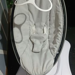 MamaRoo Baby Swing